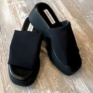 Steve Madden Slinky 30